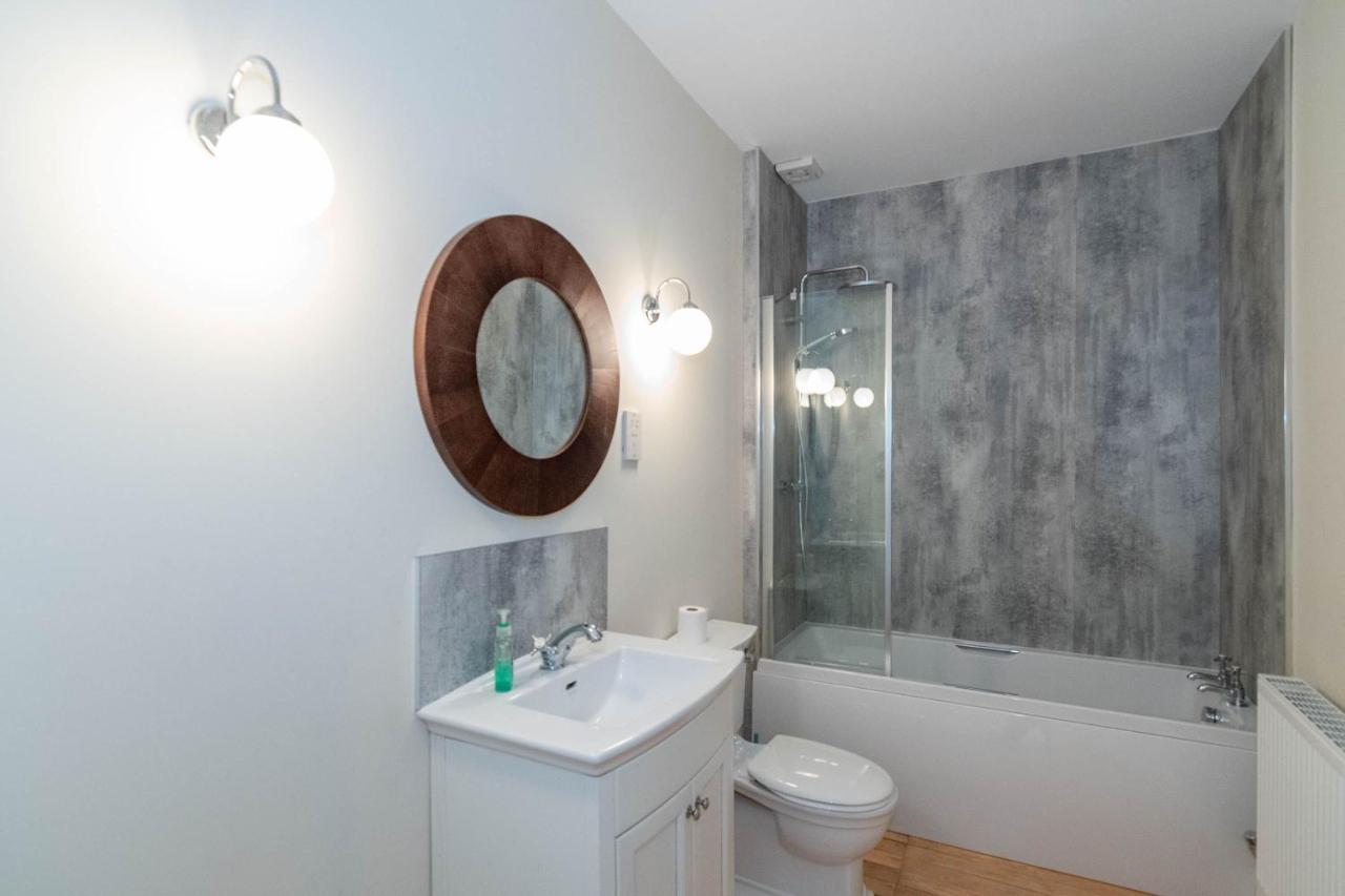 Rosebank House Blairgowrie - Sleeps 12, Games Rooms, Ev Point, Pets Welcome Blairgowrie and Rattray Bagian luar foto
