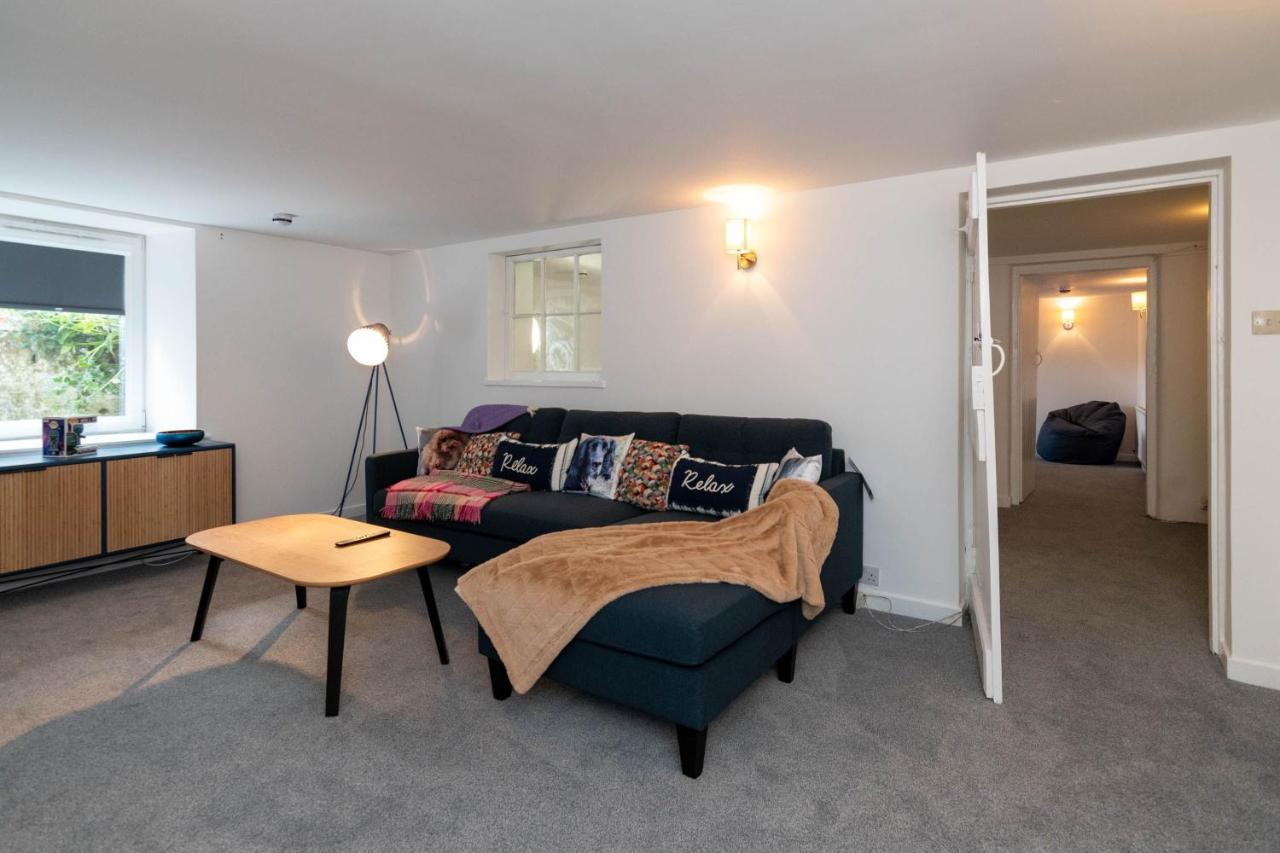 Rosebank House Blairgowrie - Sleeps 12, Games Rooms, Ev Point, Pets Welcome Blairgowrie and Rattray Bagian luar foto