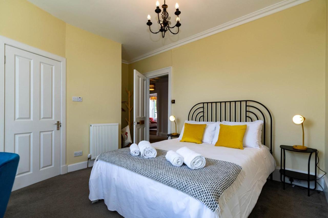 Rosebank House Blairgowrie - Sleeps 12, Games Rooms, Ev Point, Pets Welcome Blairgowrie and Rattray Bagian luar foto